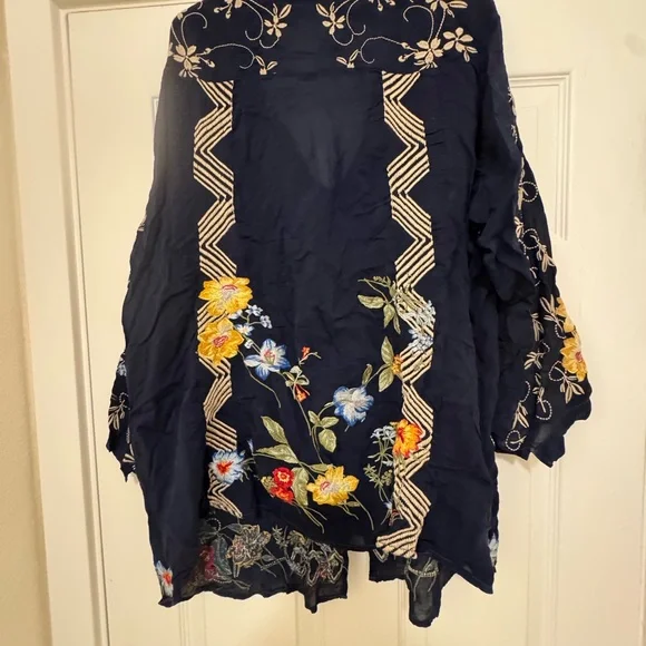 Johnny Was Navy Floral Embroidered Top - Picture 2 of 13